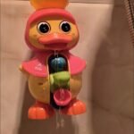 🛁🦆[SG Local Stock] JP Import Duck Bath Toy Spins, Sprays & Floats💦 photo review